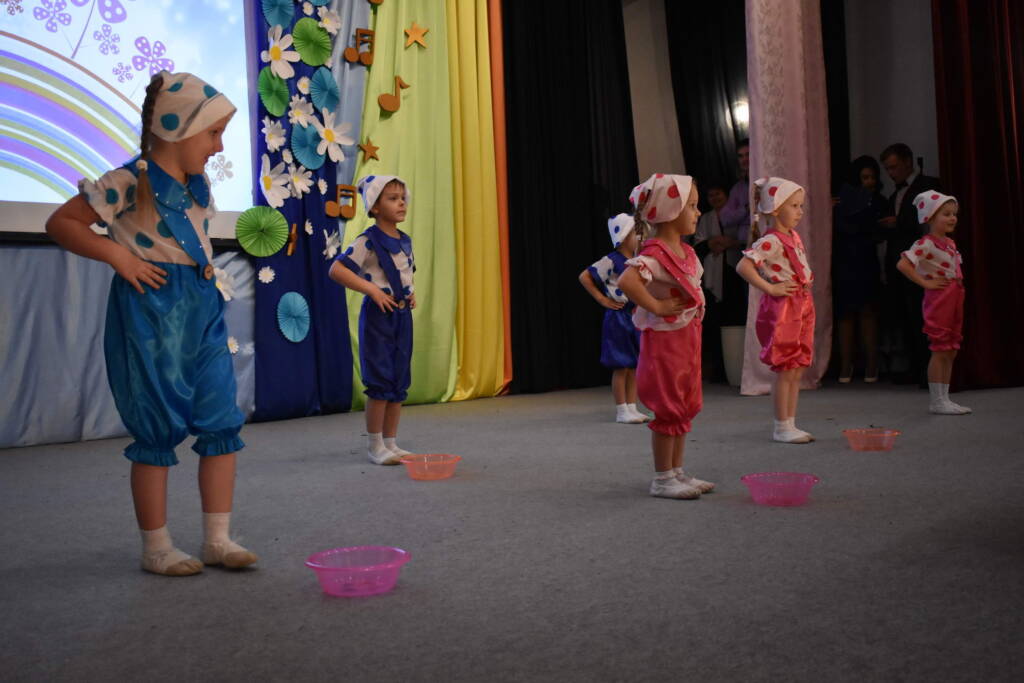В поселке Крутоярский Касимовского района состоялось мероприятие, посвященное Дню Матери.