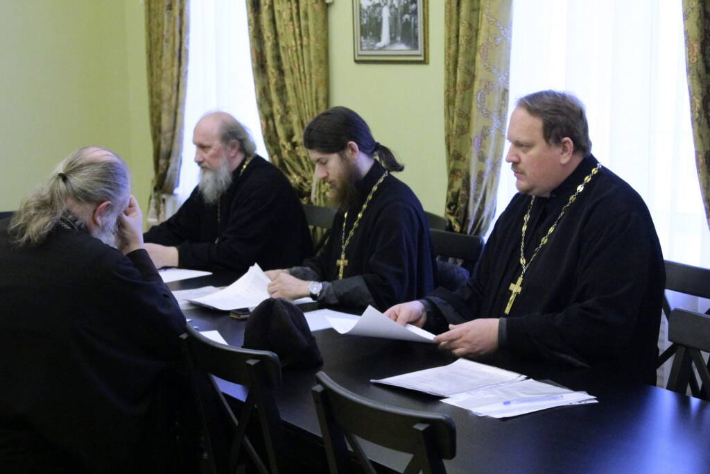 Правящий Архиерей возглавил рабочее заседание руководителей епархиальных отделов