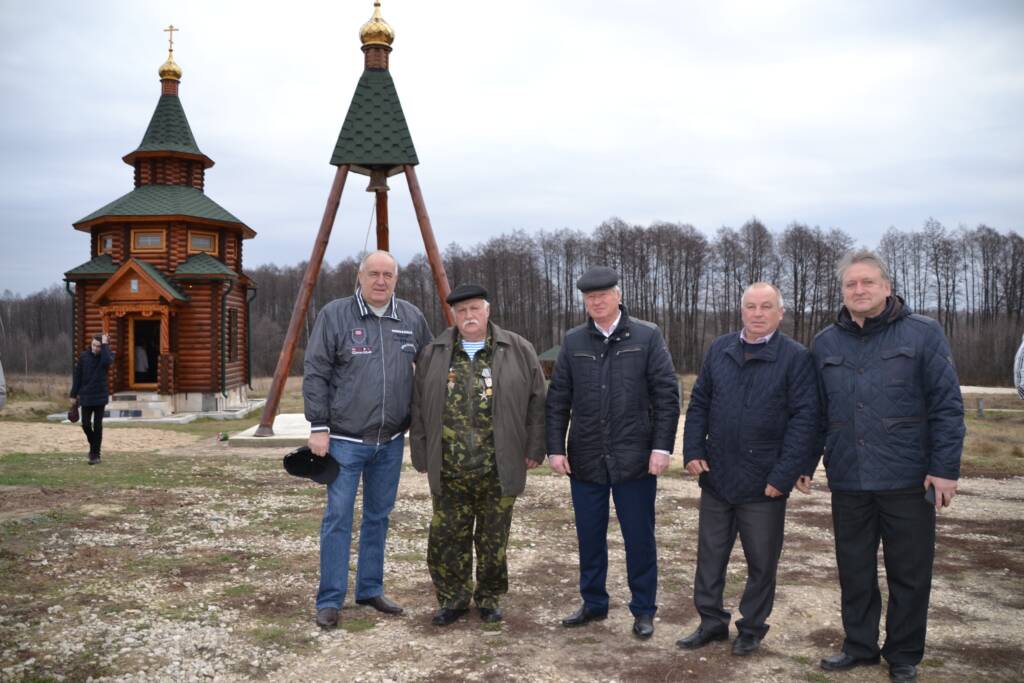 Освящение колокола, поклонного креста в поселке Кустарёвка Сасовского района