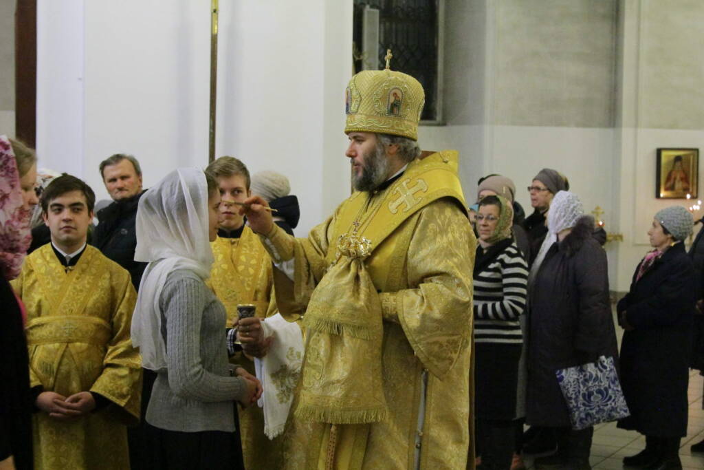 Всенощное бдение в канун дня памяти святителя Николая, архиепископа Мир Ликийских чудотворца в Вознесенском кафедральном соборе г. Касимова.