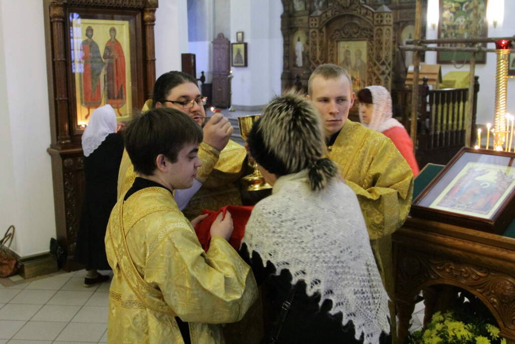 Божественная литургия в Неделю 27-ю по Пятидесятнице в Вознесенском кафедральном соборе города Касимова.