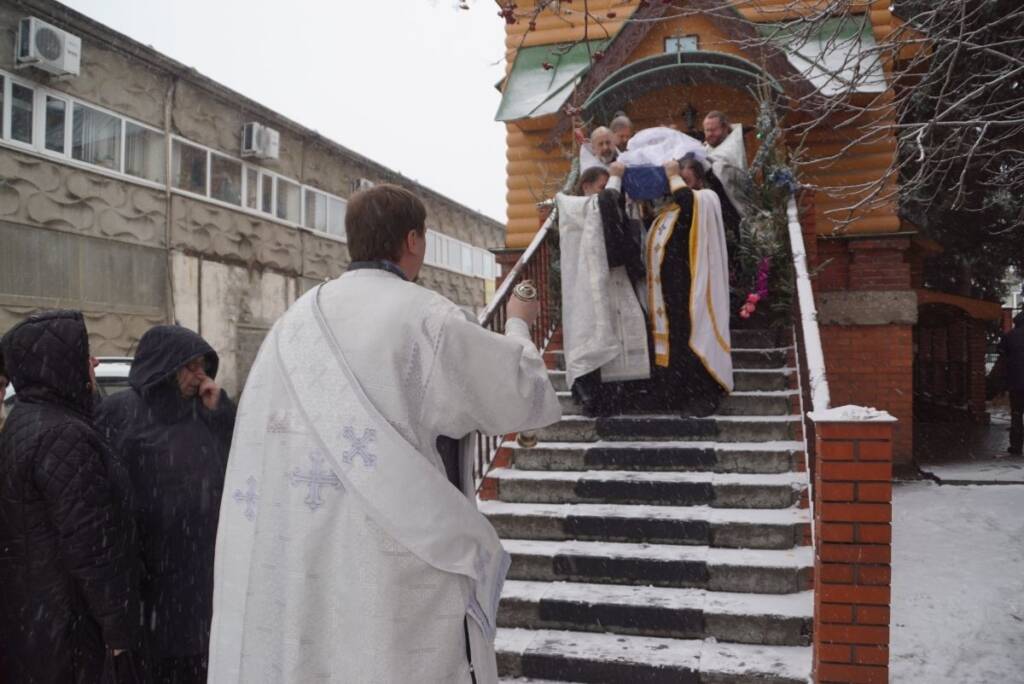 В Никольском храме Рязани проводили в последний земной путь протоиерея Михаила Крестова