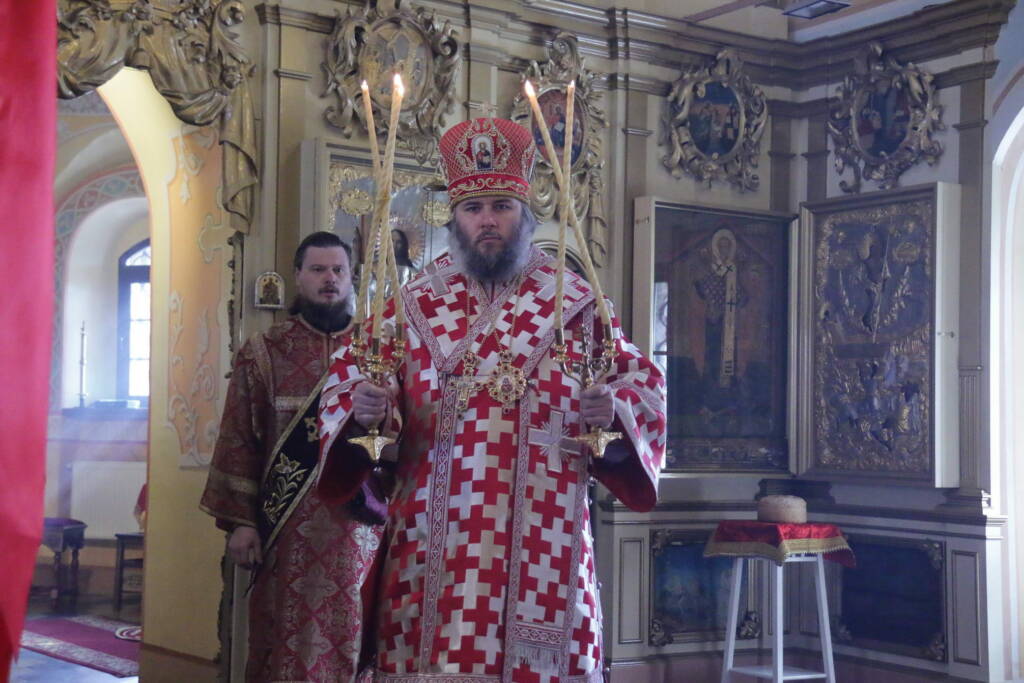Божественная литургия в субботу Светлой седмицы в Никольском храме города Касимова