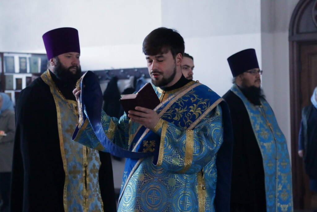 Богослужение в канун праздника Благовещения Пресвятой Богородицы в Вознесенском кафедральном соборе Касимова