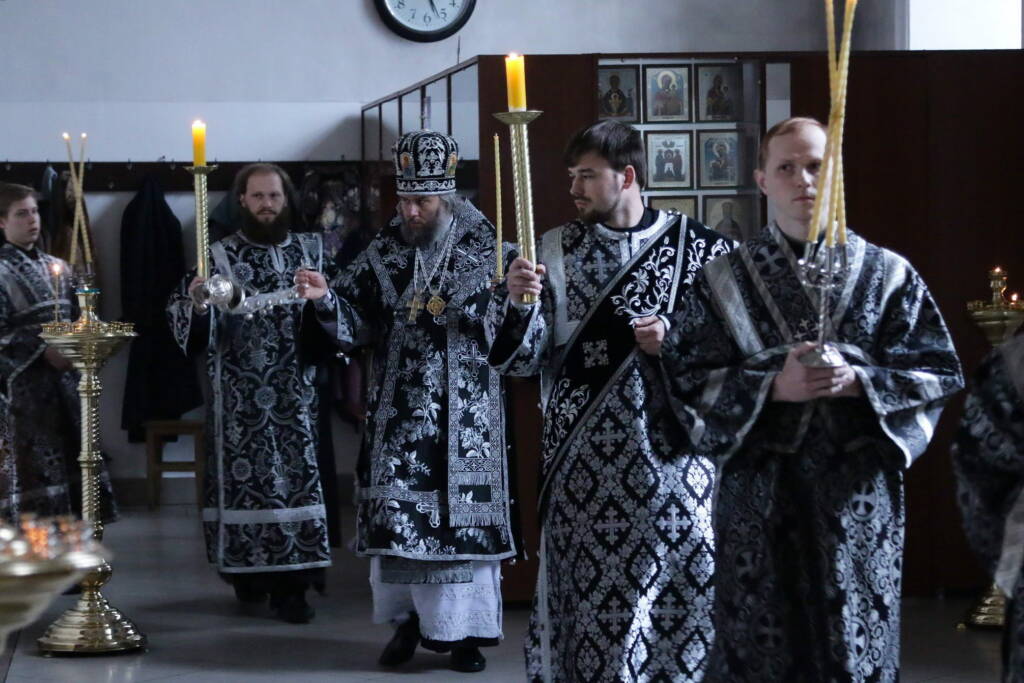 Чтение двенадцати Страстных Евангелий в Вознесенском кафедральном соборе г. Касимова