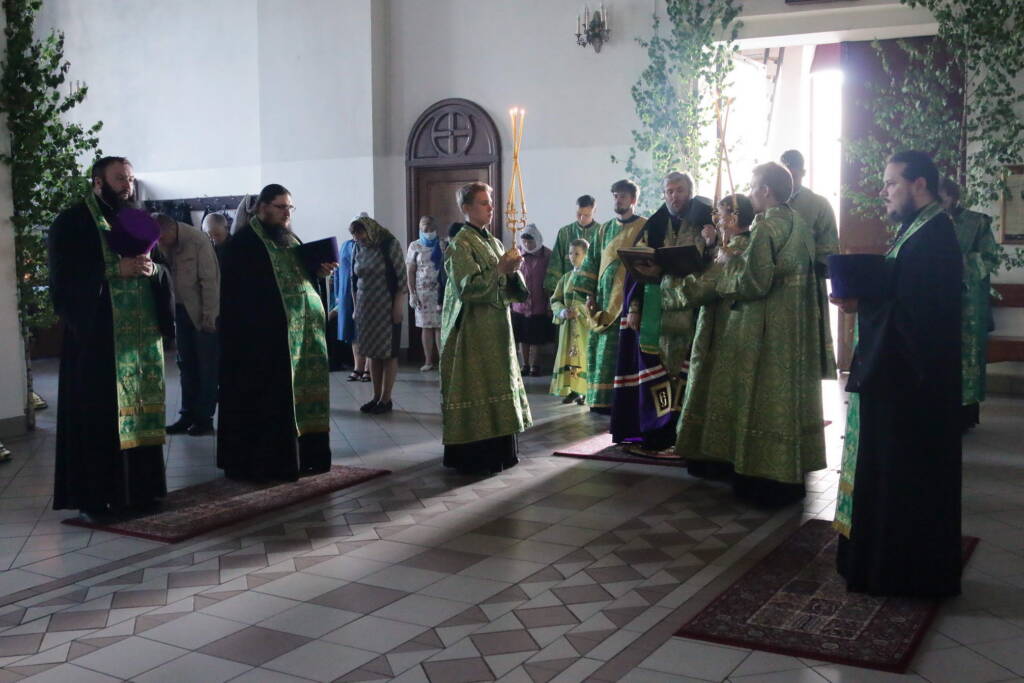 Всенощное бдение в канун праздника Святой Троицы в Вознесенском кафедральном соборе города Касимова
