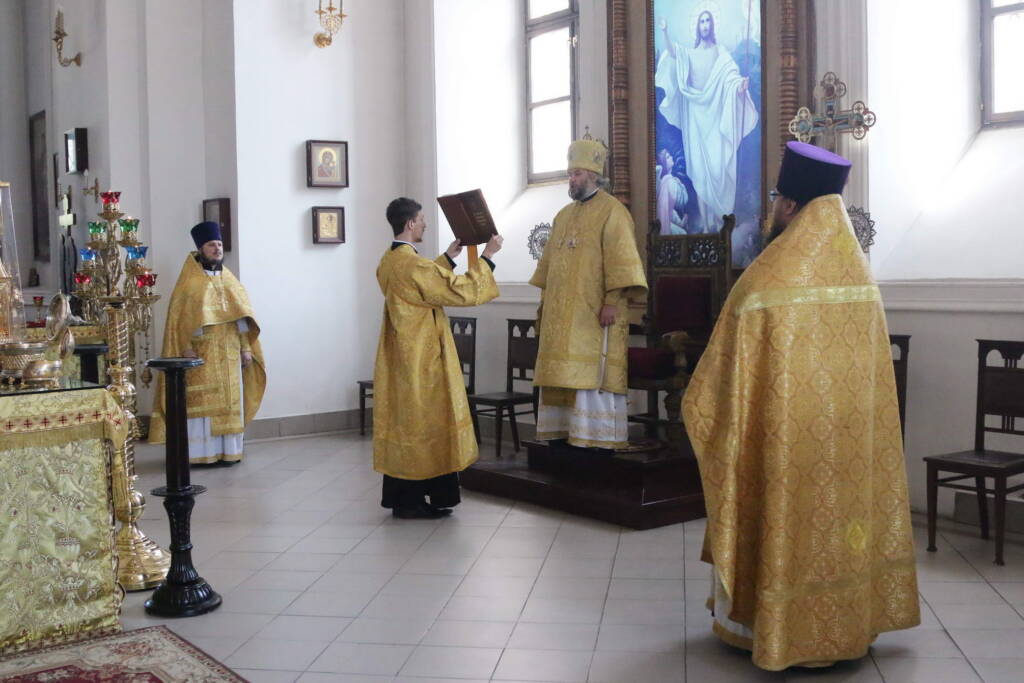 Божественная литургия в Неделю 3-ю по Пятидесятнице в Вознесенском кафедральном соборе города Касимова