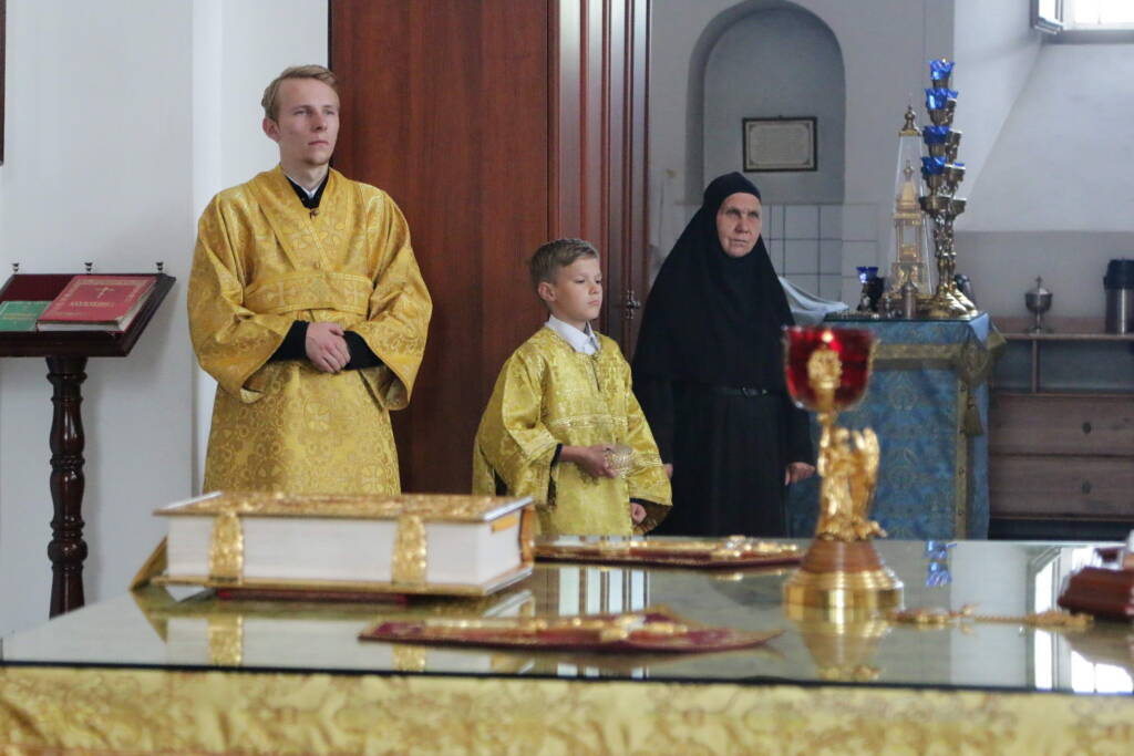 Божественная литургия в Неделю 6-ю по Пятидесятнице в Вознесенском кафедральном соборе города Касимова