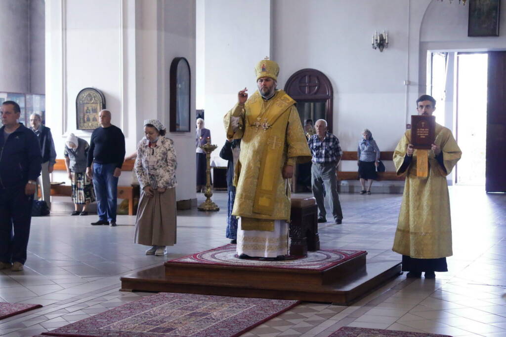 Божественная литургия в Неделю 7-ю по Пятидесятнице в Вознесенском кафедральном соборе города Касимова