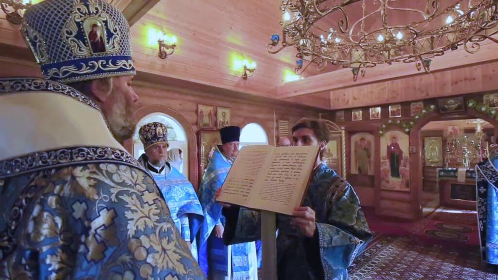 Божественная литургия на отдание праздника Успения Пресвятой Богородицы в Преображенском храме поселка Шилово