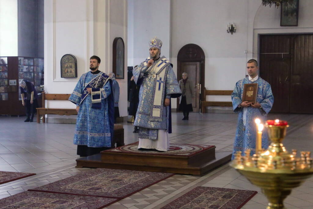 Божественная литургия в день памяти Иверской иконы Божией Матери в Вознесенском кафедральном соборе города Касимова