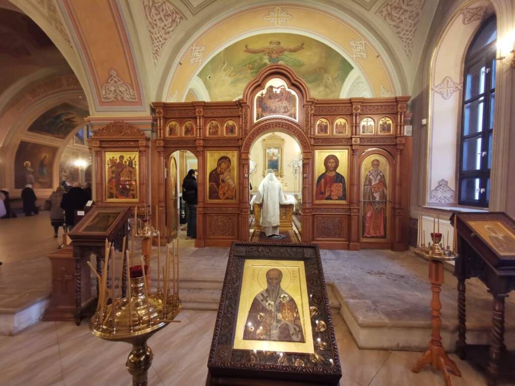 Преосвященный епископ Василий принял участие в великом освящении  приделов соборного храма Казанского монастыря города Рязани