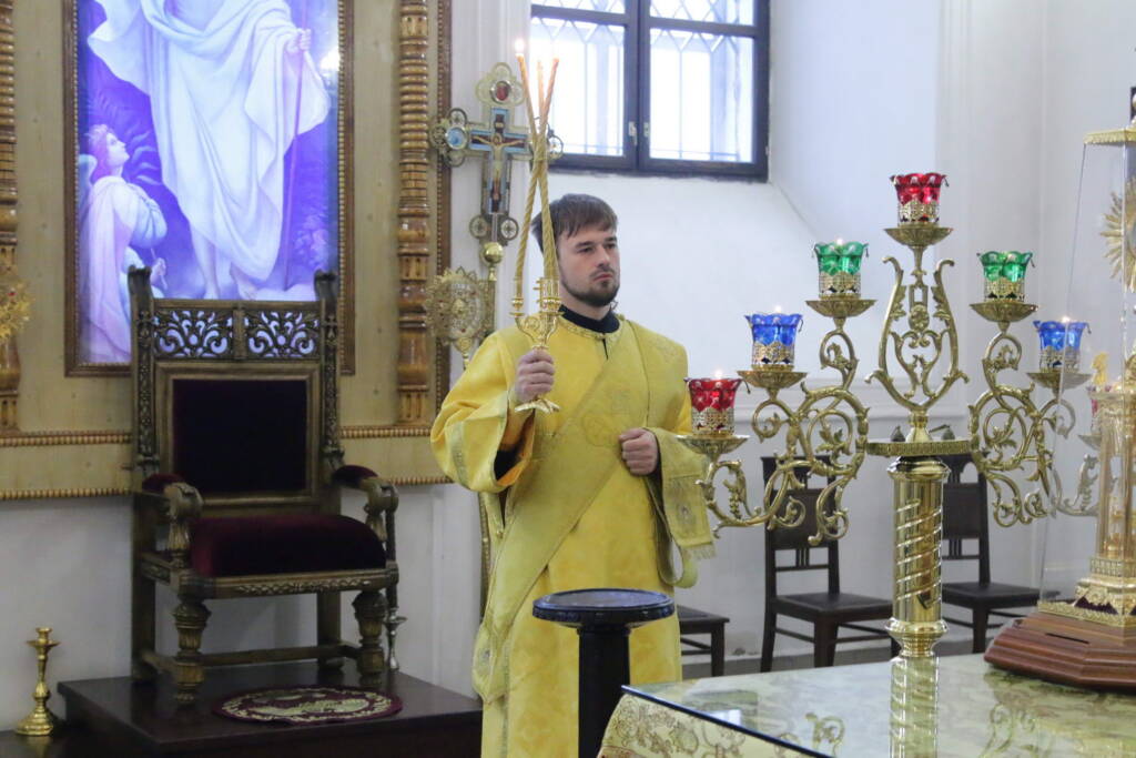 Божественная литургия в Неделю 21-ю по Пятидесятнице в Вознесенском кафедральном соборе города Касимова