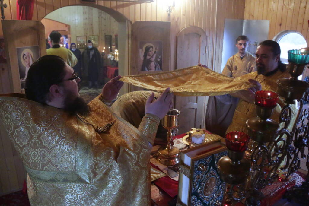 Божественная литургия в Неделю 23-ю по Пятидесятнице в Борисоглебском храме села Пустынь Касимовского района