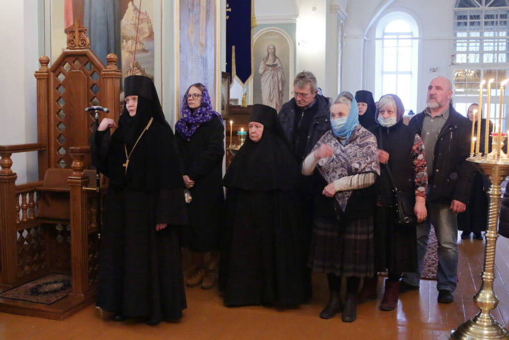 Престольный праздник в Милостиво-Богородицкой обители