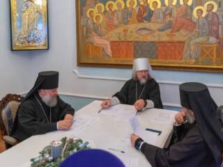Преосвященный епископ Василий принял участие в Архиерейском совете  митрополии
