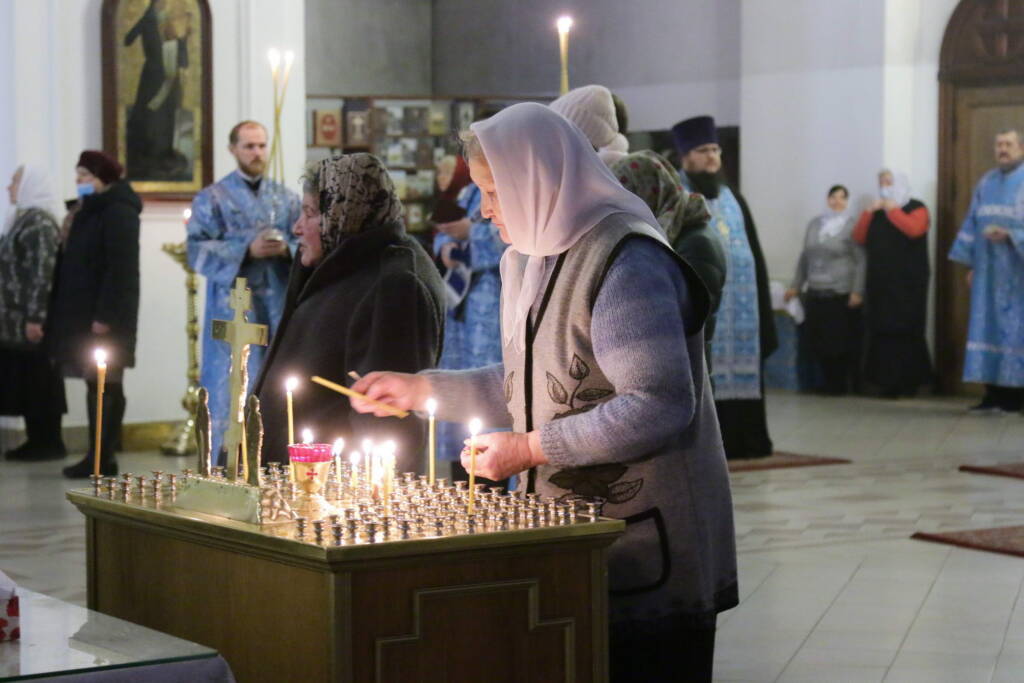 Всенощное бдение в канун празднования Сретения Господня в Вознесенском кафедральном соборе города Касимова