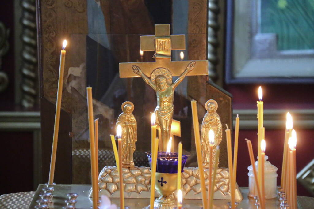 Божественная Литургия в Благовещенском храме города Касимова в день памяти иконы Божией Матери, именуемой «Споручница грешных»