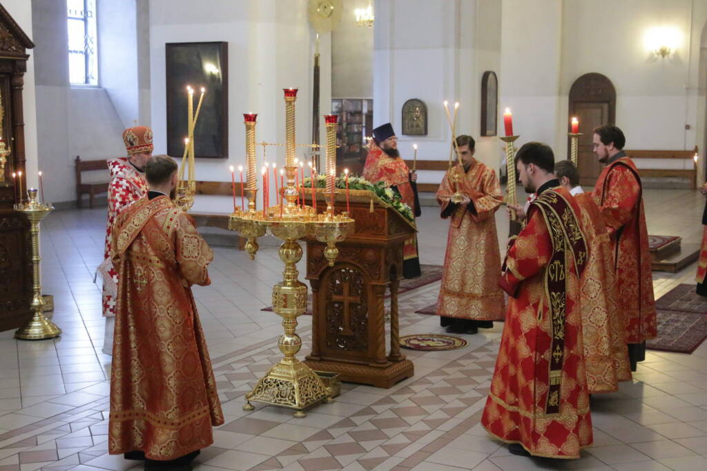 Всенощное бдение в канун дня памяти Собора Касимовских святых в Вознесенском Кафедральном соборе города Касимова