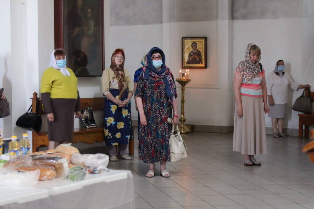 Божественная Литургия на Троицкую родительскую субботу в Вознесенском Кафедральном соборе города Касимова