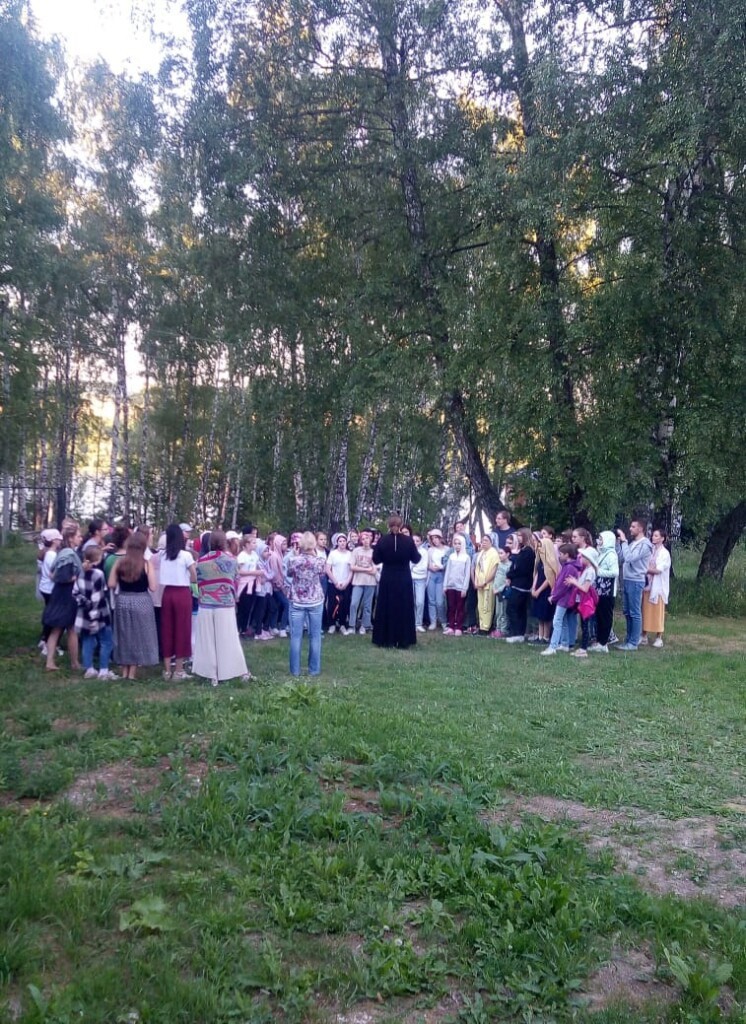 Храм Преображения Господня села Телебукино посетил детский хор «Весна» имени А.С.   Пономарёва