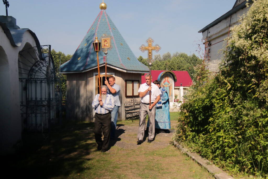 Престольный праздник в храме в честь Нерукотворного Образа Спасителя села Борки Шиловского района