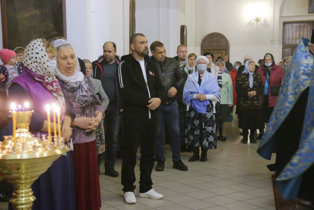Всенощное бдение в Вознесенском Кафедральном соборе  г. Касимова в канун праздника Рождества Пресвятой Владычицы нашей Богородицы и Приснодевы Марии