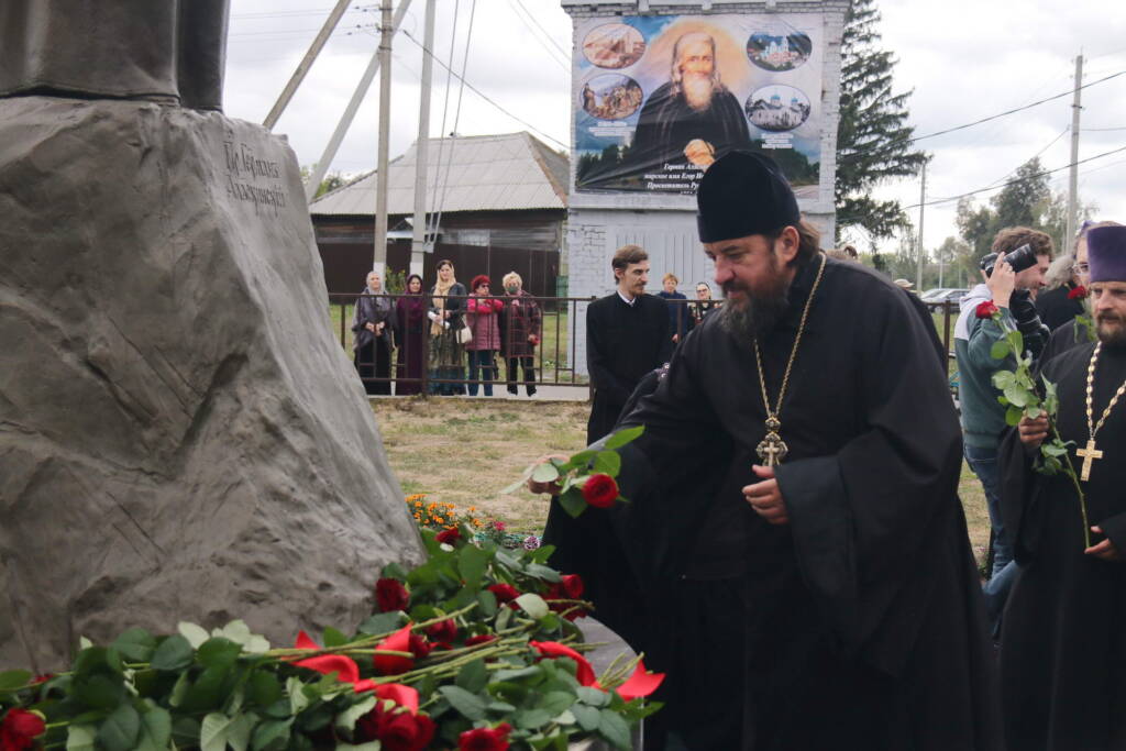 В поселке Кадом прошли торжества по случаю 270-летия со дня рождения преподобного Германа Аляскинского