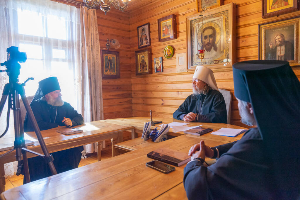 Преосвященный епископ Василий принял участие в Архиерейском совете Рязанской митрополии