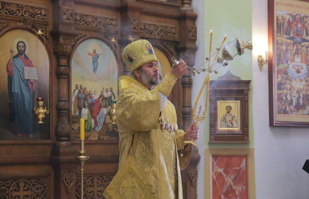 Божественная Литургия в Неделю 16-ю по Пятидесятнице в Вознесенском Кафедральном соборе города Касимова