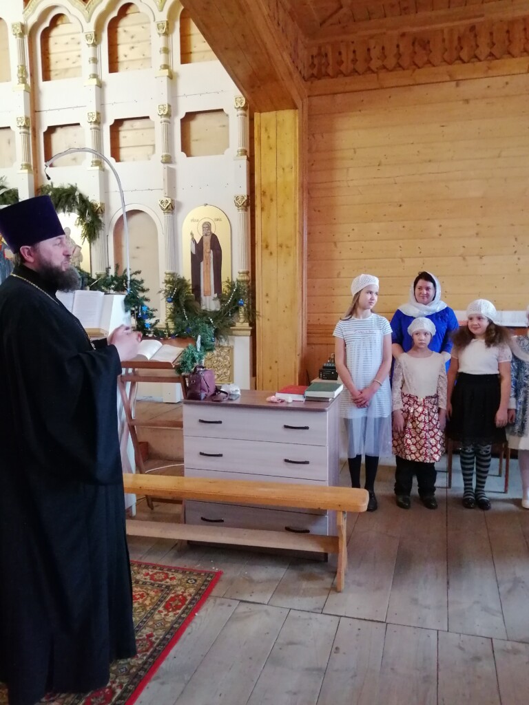 Рождественский концерт детей Воскресной школы состоялся в Никольском храме г. Спас-Клепики