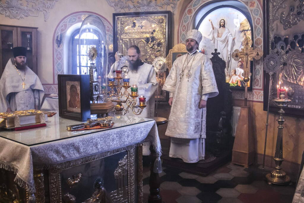 Божественная Литургия на праздник Крещения Господня в Никольском храме г. Касимова