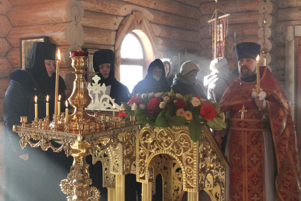 В день памяти Собора новомучеников и исповедников Церкви Русской состоялись торжества по случаю престольного праздника храма подворья Кадомского монастыря