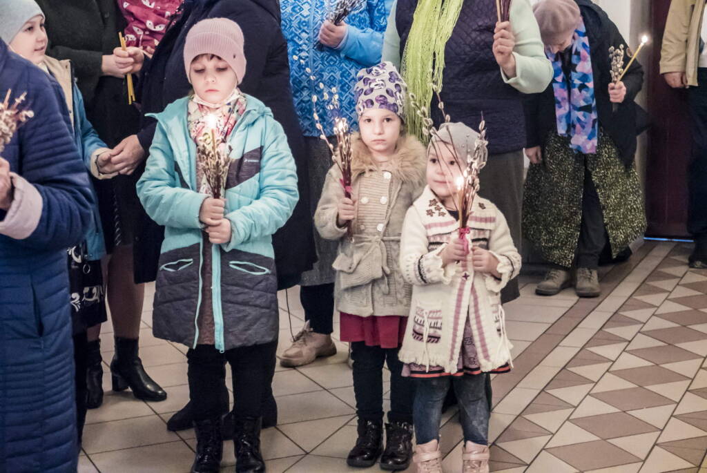 Всенощное бдение в Вознесенском Кафедральном соборе в канун праздника Входа Господня в Иерусалим