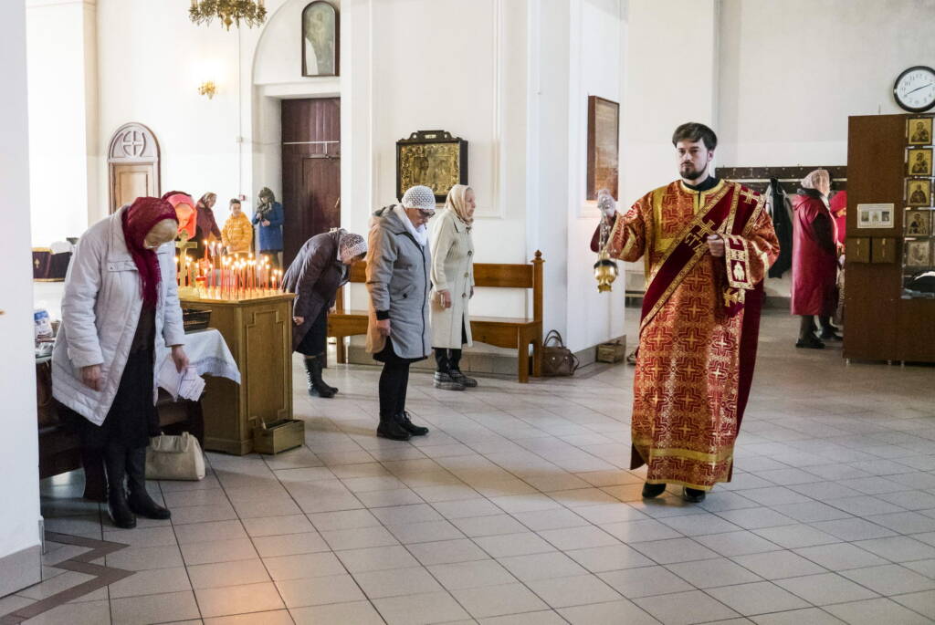Божественная Литургия в Вознесенском Кафедральном соборе в Неделю 2-ю по Пасхе