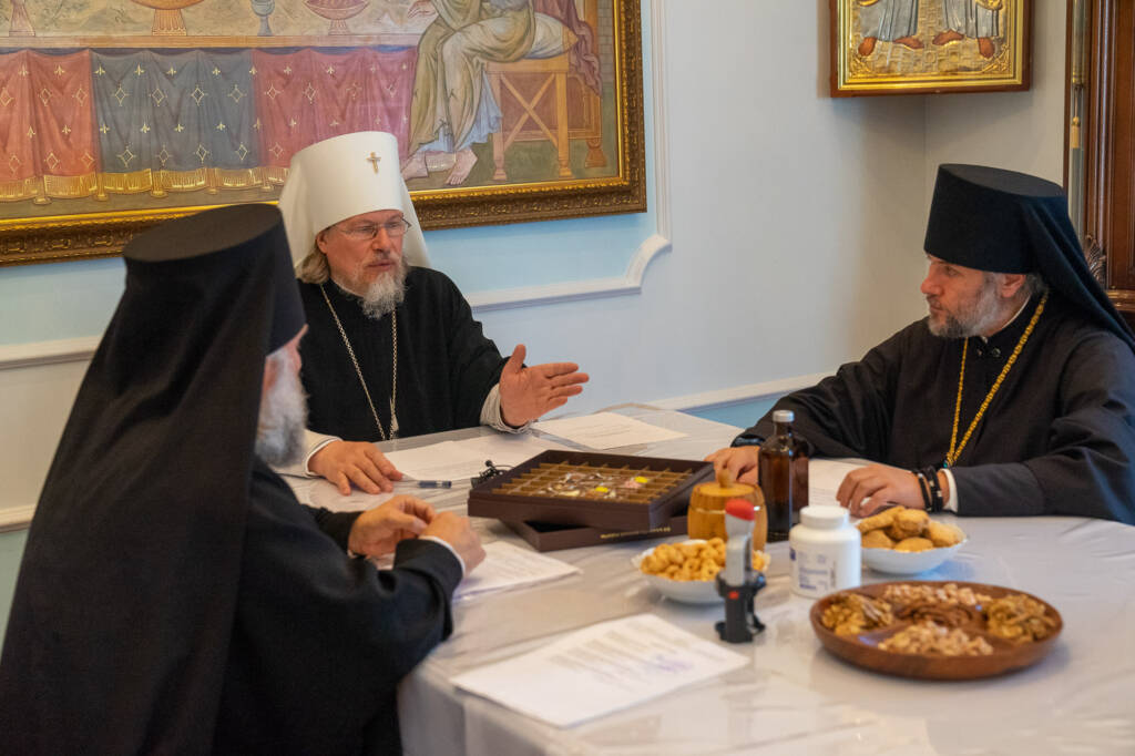 Преосвященнейший епископ Василий принял участие в заседании Архиерейского совета Рязанской митрополии