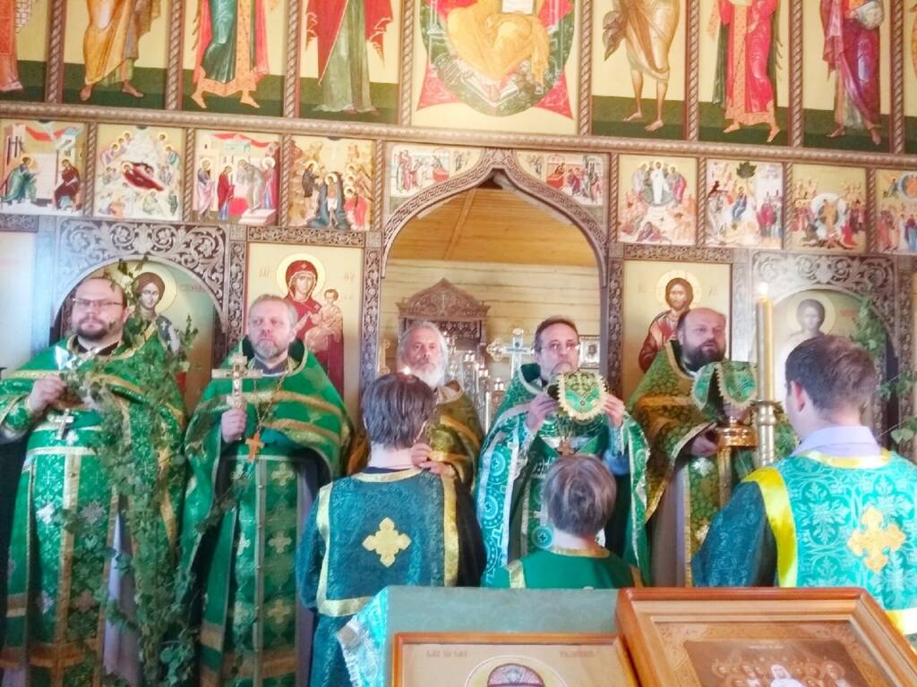Соборное богослужение духовенства Агломазовского благочиния в день отдания праздника Пресвятой Троицы
