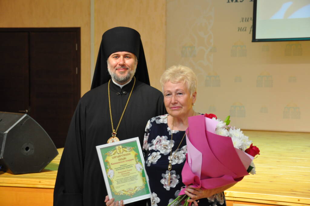 Епископ Василий поздравил городских и районных медицинских работников г. Касимова с их профессиональным праздником