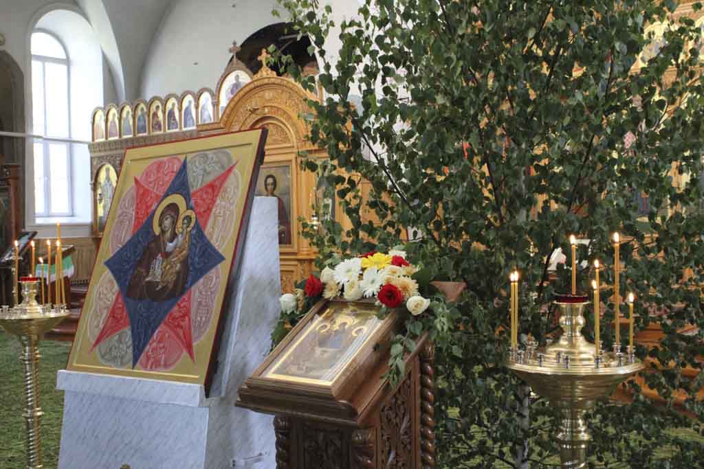 Встреча иконы Божией Матери «Неопалимая Купина» в Милостиво-Богородицком женском монастыре п. Кадом