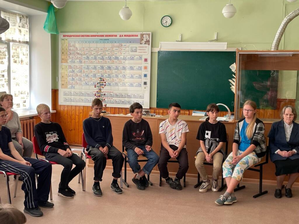 Встреча с участниками детского летнего лагеря «Орленок», организованного на базе МКОУ"Демушкинская СШ"