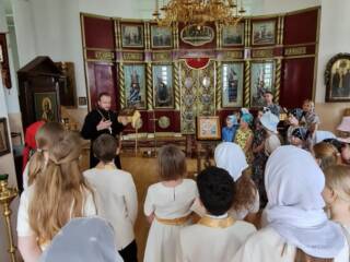 Учащиеся школы искусств "Премьера" г. Москвы посетили Преображенский храм с. Телебукино Касимовского района
