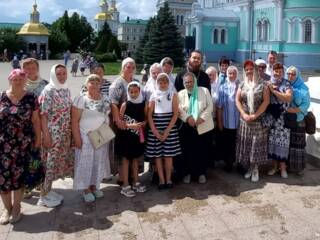Паломники города Касимова посетили Свято-Троицкий Серафимо-Дивеевский женский монастырь
