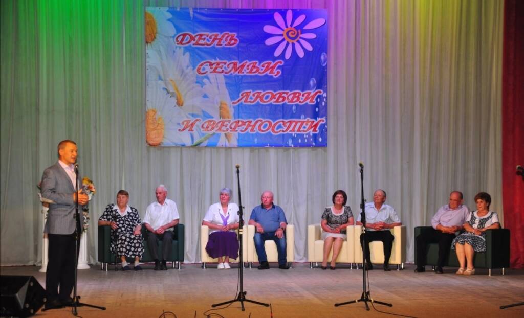 8 июля в Шиловском районном Дворце культуры состоялся праздник «Душа летит к душе», посвященный  Дню семьи, любви и верности