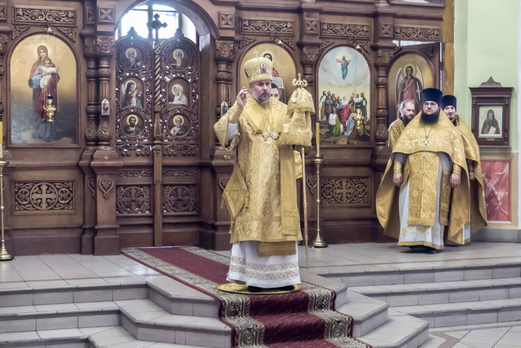 Божественная Литургия в Неделю 6-ю по Пятидесятнице в Вознесенском Кафедральном соборе города Касимова