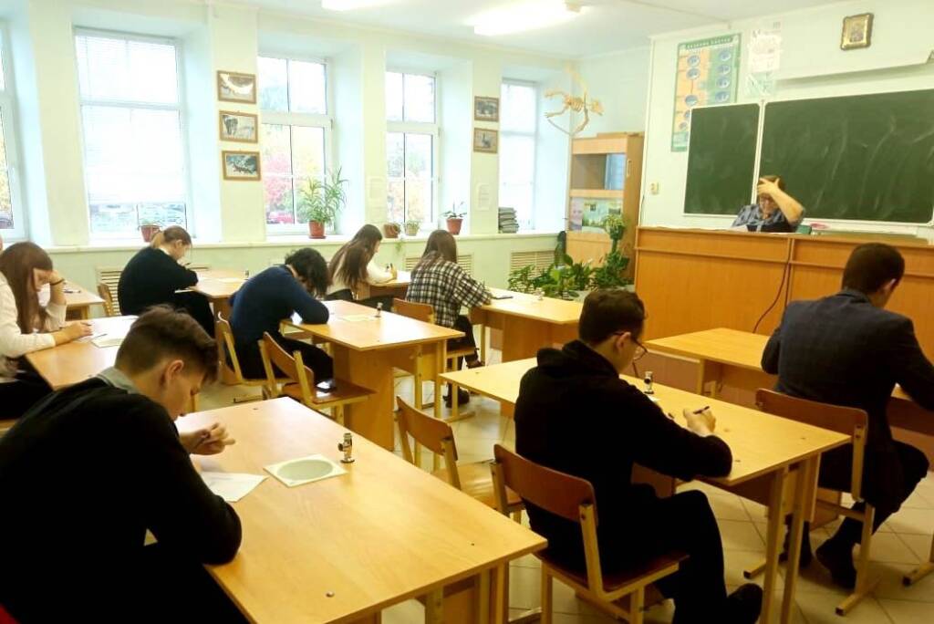 На базе Свято-Сергиевской православной школы состоялся муниципальный и полуфинальный туры Открытой всероссийской интеллектуальной олимпиады "Наше наследие"