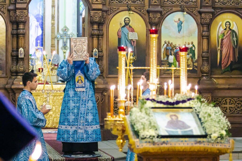 Всенощное бдение в канун праздника Покрова Пресвятой Богородицы в Вознесенском Кафедральном соборе города Касимова