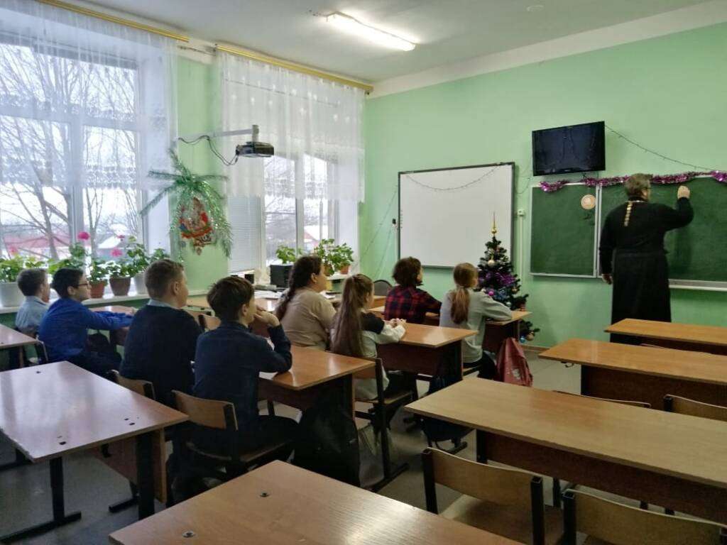 Встреча протоиерея Олега Трофимова с учениками Пителинской школы