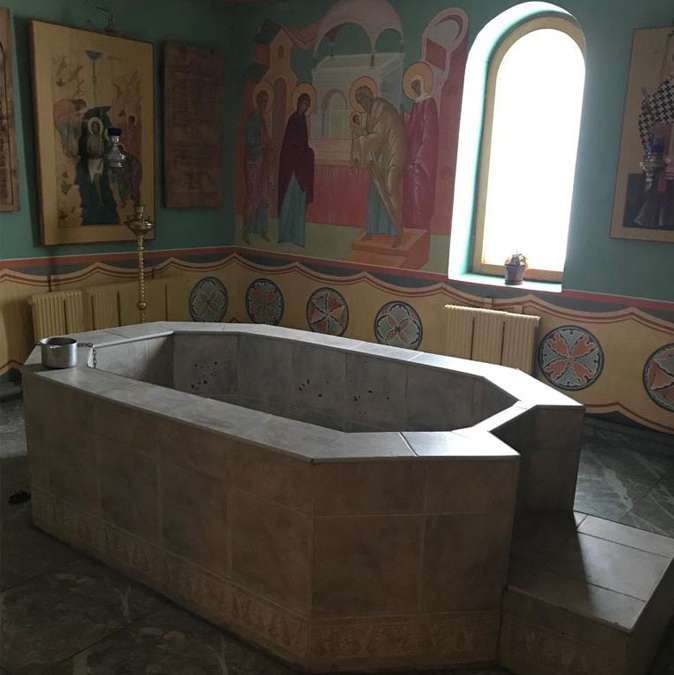 В Троицком храме п. Чучково отремонтировали крестильню