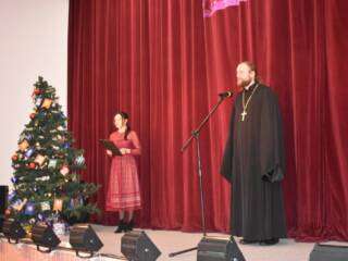 Иерей Илия Иванов принял участие в Рождественской ёлке для детей-сирот, и детей, оставшихся без попечения родителей