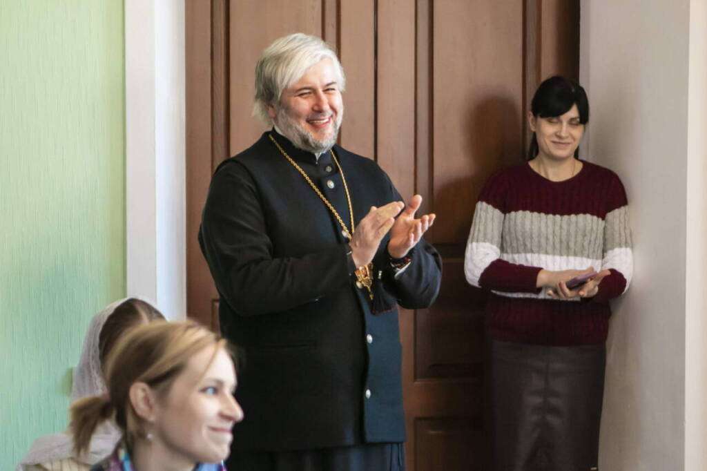 Воспитанники Православной школы г. Касимова поздравили Архипастыря с праздником Рождества Христова